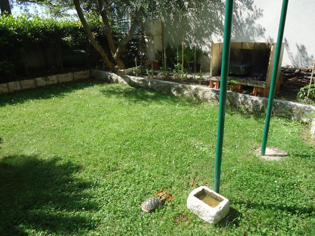 Omis Apartment On The Beach ภายนอก รูปภาพ