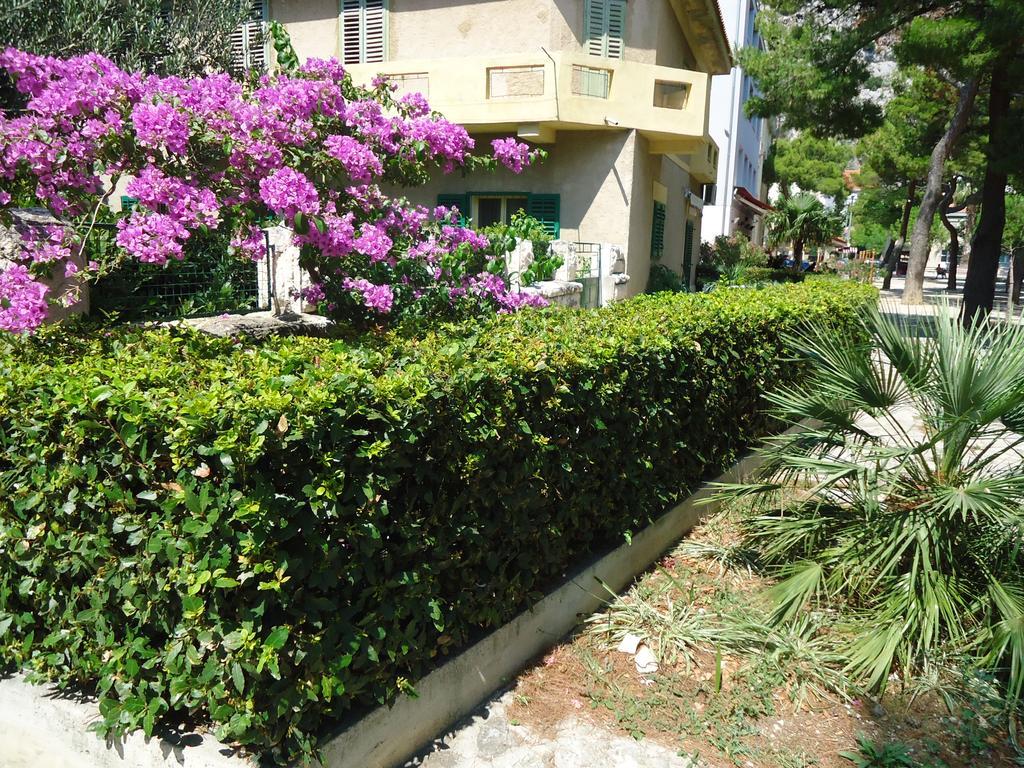 Omis Apartment On The Beach ภายนอก รูปภาพ